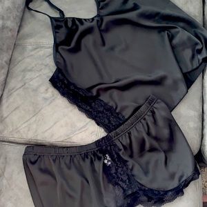 BRAND NEW SATIN LINGERIE SET BY AVIDLOVE
